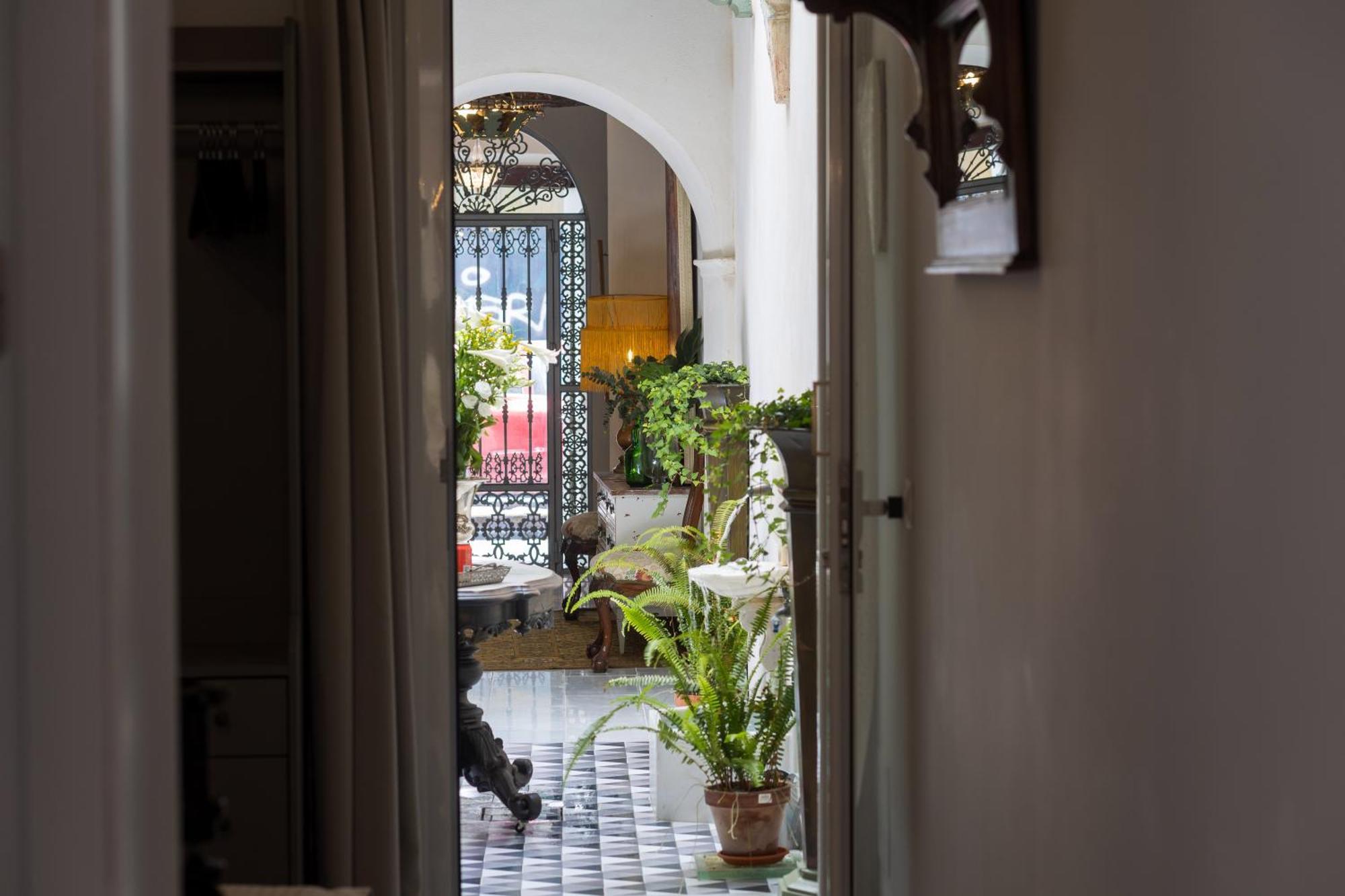 Casa Portus Gaditanus S XVIII Patio Andaluz El Puerto de Santa María Rom bilde